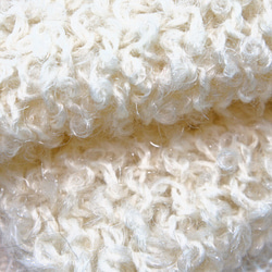 【特価】くるくるモヘア毛糸のネックウォーマー　オフホワイト 5枚目の画像