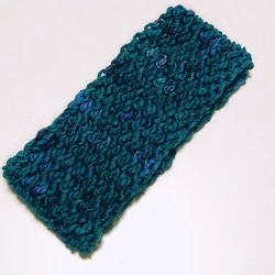 イタリア製毛糸 ストレッチ編みのヘアバンド　グリーンMIX 2枚目の画像