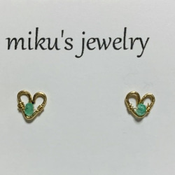 14kgf heart emerald earrings 5枚目の画像