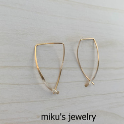 14kgf curved hoop earrings 5枚目の画像