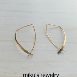 14kgf curved hoop earrings 6枚目の画像