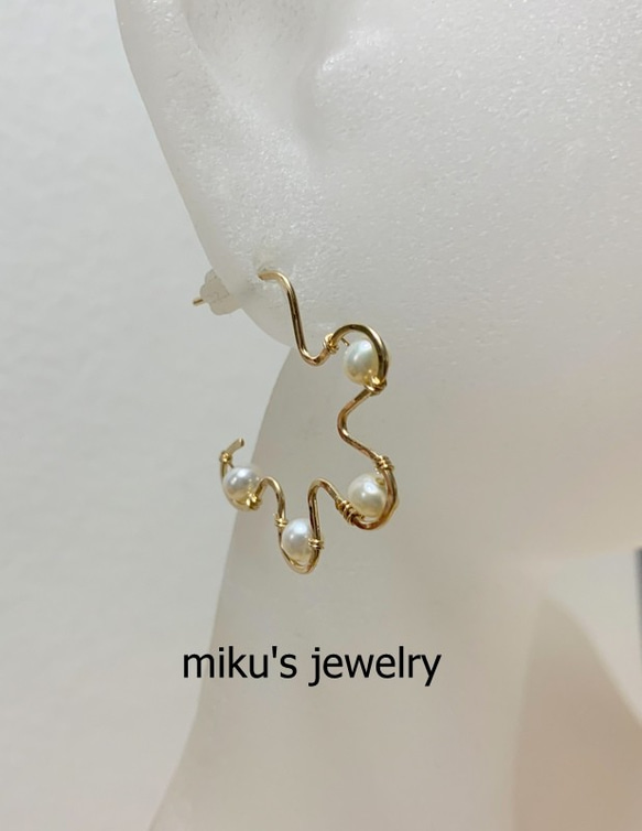 14kgf flower hoop earrings 4枚目の画像