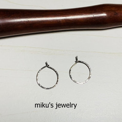 ss 925 oxidized  mini hoop earrings 4枚目の画像