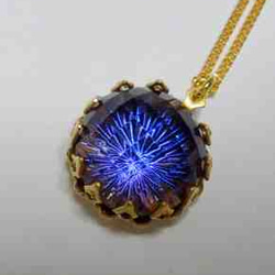 heliotrope starburst pendant necklace 1枚目の画像