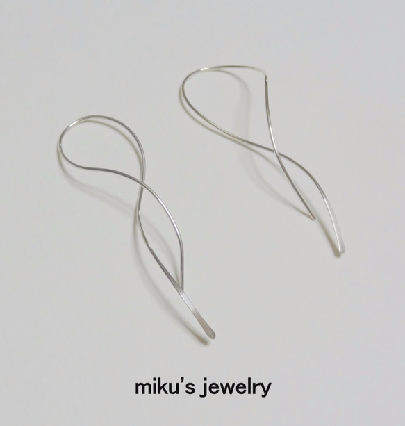 silver 925 long curvy hoop ピアス 4枚目の画像