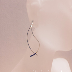 14kgf waved hoop earring 1枚目の画像