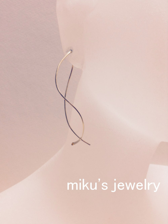 14kgf waved hoop earring 2枚目の画像