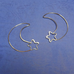 14kgf moon and star hoop ピアス 1枚目の画像