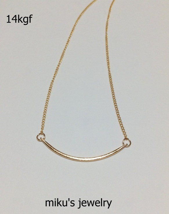 14kgf curved bar necklace 3枚目の画像