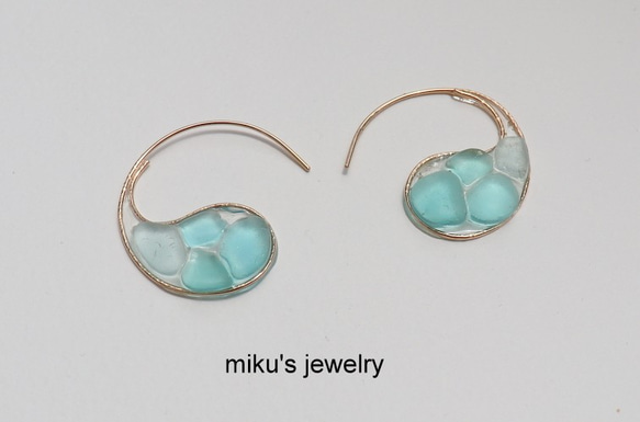 14kgf wave sea glass hoop earrings 3枚目の画像