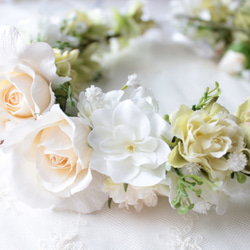 花冠　ボリュームたっぷり清楚な綺麗系ホワイト＆グリーンの花冠 3枚目の画像