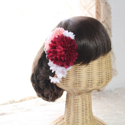 桜とピンポンマムの髪飾り 2枚目の画像