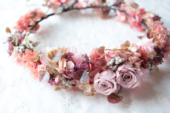 アンティークピンクの花冠　プリザーブドフラワー 3枚目の画像