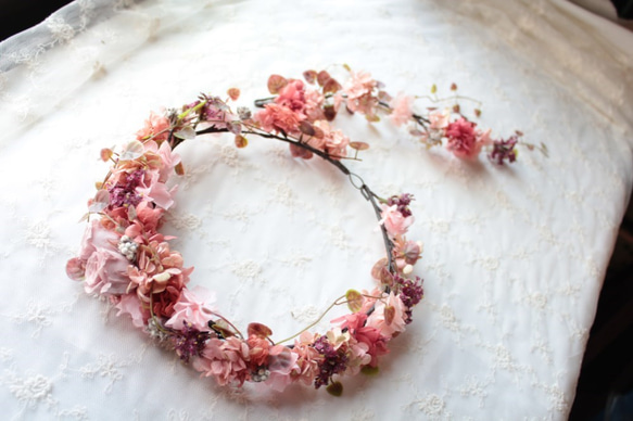 アンティークピンクの花冠　プリザーブドフラワー 8枚目の画像