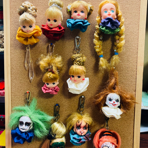 ハロウィン ペニーワイズ キーホルダー ストラップ ハロウィン ペニーワイズコス キーホルダー キーホルダー うつけ