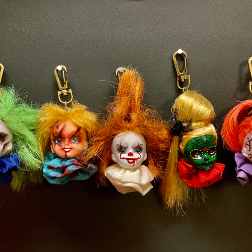 ハロウィン チャッキーコス キーホルダー キーホルダー うつけ 通販