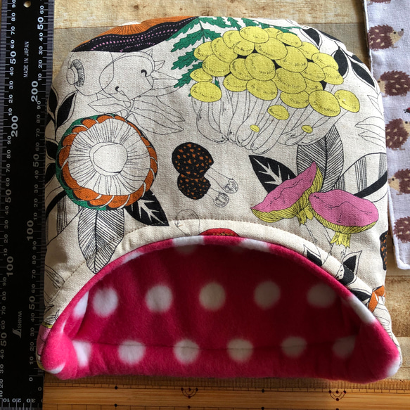 ハリネズミ寝袋中敷セット　キノコ×ピンクドット 3枚目の画像