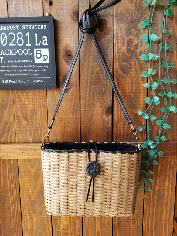 Yoshioka Basket 籐のショルダーバッグ 中型 送料無料//SASHIKO STITCH SQUARE BASKET（dottodotオリジナル