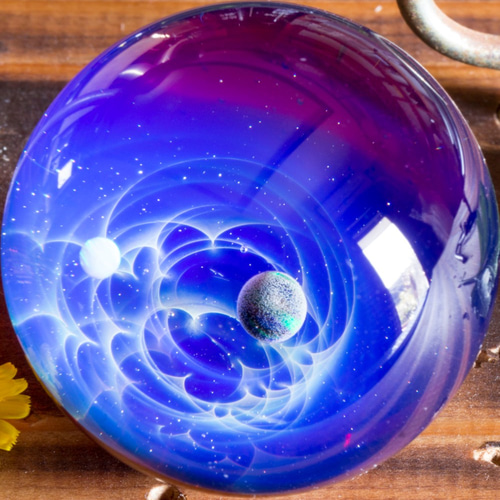 超レアマジカルミラーガラス大きな変形深鉢　孔雀　カーニバルガラス　神秘的な美しさ 超レアマジカルミラーガラス大きな変形深鉢 孔雀 カーニバル