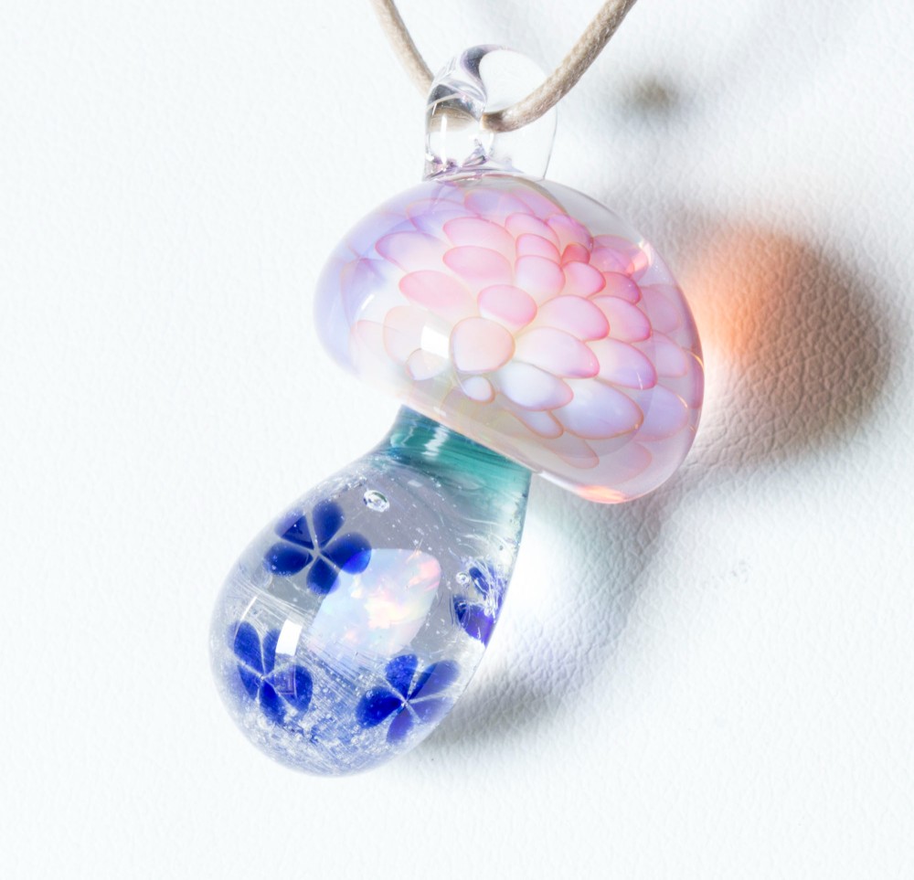 きのこの夢 ガラスペンダント md13