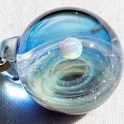 硝子仕掛けの宇宙　ガラスとんぼ玉ペンダント g-4 2枚目の画像