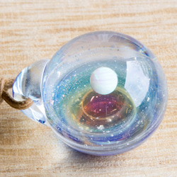 硝子仕掛けの宇宙　ガラスとんぼ玉ペンダント g-24 2枚目の画像