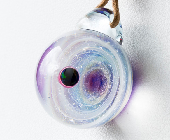 硝子仕掛けの宇宙 ガラスとんぼ玉ペンダント g-23 ネックレス