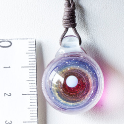 硝子仕掛けの宇宙　ガラスとんぼ玉ペンダント g-9 4枚目の画像