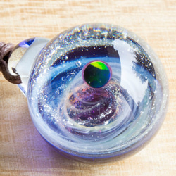 硝子仕掛けの宇宙　ガラスとんぼ玉ペンダント g-19 2枚目の画像