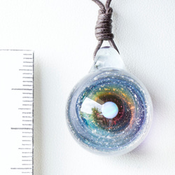 硝子仕掛けの宇宙　ガラスとんぼ玉ペンダント g-16 4枚目の画像