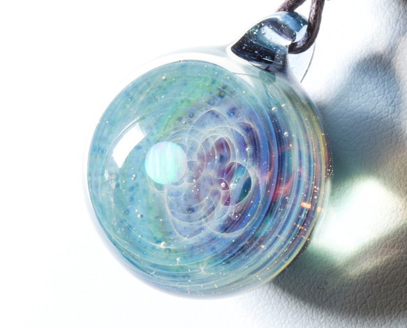 玻璃中的宇宙 玻璃珠墜飾  gx129 第2張的照片
