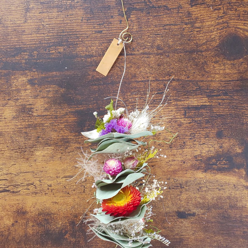 唐辛子と木の実のトロッケンクランツとフラワーケーキのセット