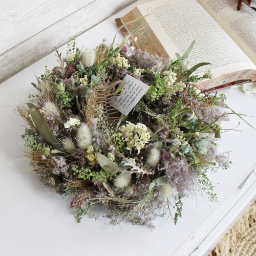 リース＊スモークツリー 雨の1日はスモークツリーの写真で✨ ・ 一枚目は