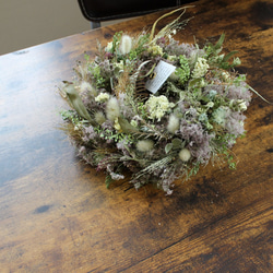 季節の草花と スモークツリー のリース　   ドライフラワーリース　 4枚目の画像