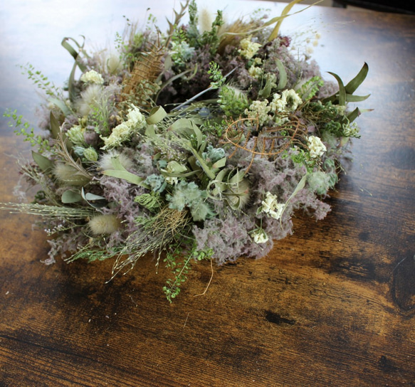季節の草花と スモークツリー のリース　   ドライフラワーリース　 5枚目の画像