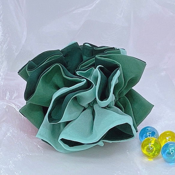 ✿Emerald lake ☆ 3色ふんわりシュシュ 〜百入茶×翡翠×翠緑 シュシュ