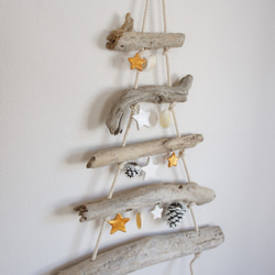 【Creema限定】流木壁掛け タペストリー クリスマスツリー 手作りオーナメント付属 自然色 cw001 3枚目の画像