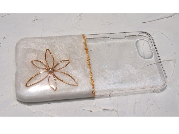 ＃Une fleur　一輪の花　真鍮とハンドペイントのスマホケース　(多機種対応iPhone / Android) 3枚目の画像