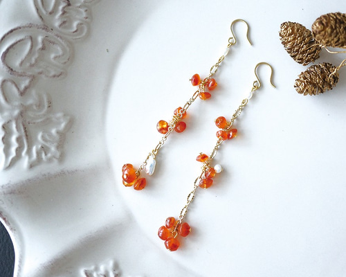 ピアス]カーネリアンと淡水パールのピアス ピアス（フック・チェーン