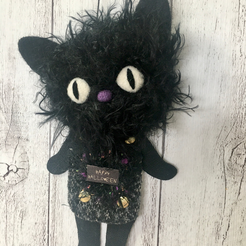 割ピン仕掛け人形 ハロウィン黒猫 羊毛フェルト chic chic. 鶴田