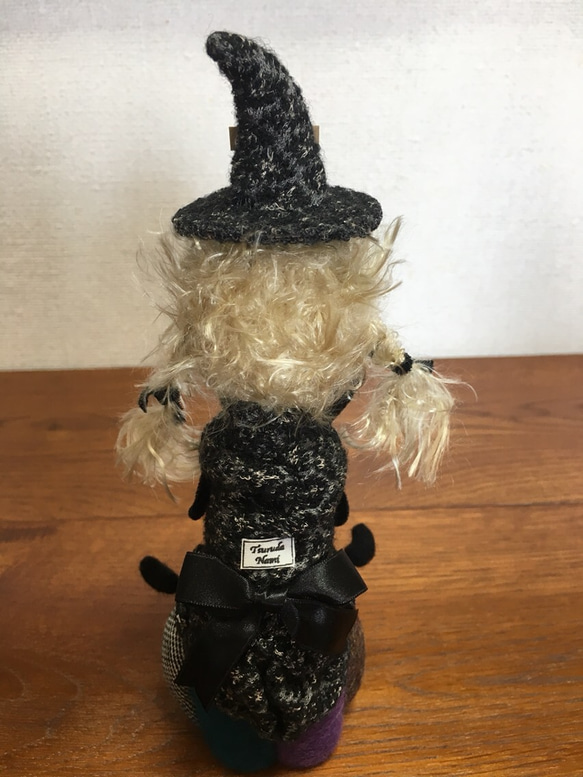 ハロウィン魔女っ子〜紫〜 3枚目の画像