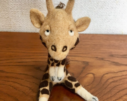 まつ毛が長いキリンちゃん　羊毛フェルト まつ毛が長いキリンちゃん 羊毛フェルト 羊毛フェルトキット