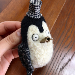 ペンギンのブローチ A 4枚目の画像