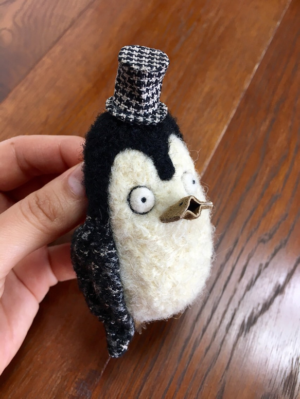 ペンギンのブローチ A 4枚目の画像