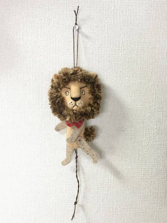 仕掛け人形 ライオン 2枚目の画像