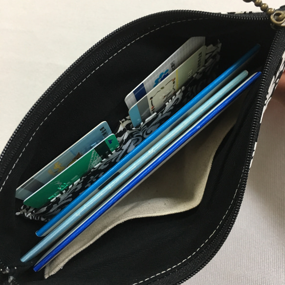 【送料無料】ポーチ タイプ 通帳ケース ダマスク 柄 ブラック マルチケース 人気・おすすめ｜使いやすい・旅行におすすめ 品質保証 全国発送 日本国内発送・最短翌日お届け
