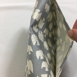 【送料無料】 蛇腹カードケース 母子手帳 A6 サイズ 北欧  白い鳥 4枚目の画像