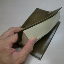 ゴートスキン・文庫本サイズ・「HANABIRA」シリーズ・一枚革のブックカバー0222 5枚目の画像