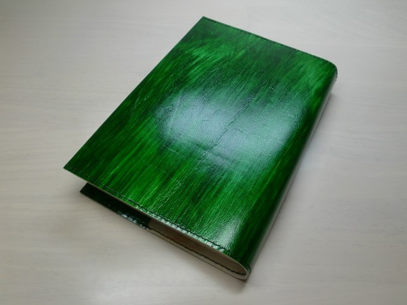 文庫本サイズ・ゴートスキン・ハケ染めグリーン・一枚革のブックカバー・0277 2枚目の画像