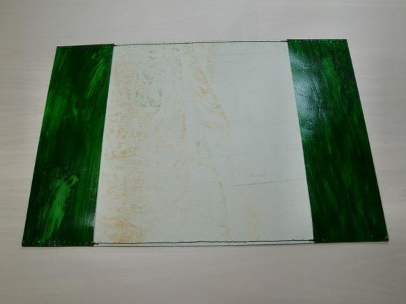 文庫本サイズ・ゴートスキン・ハケ染めグリーン・一枚革のブックカバー・0277 4枚目の画像